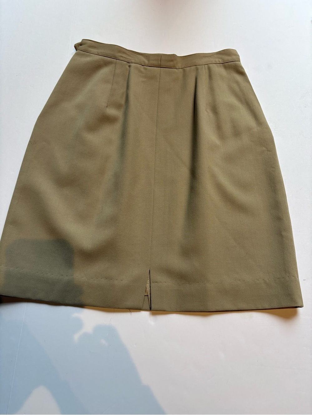 Austin Reed Classic Tan Women's Wool Skirt - Tailored Pencil Style Size 4 - Picture 4 of 8